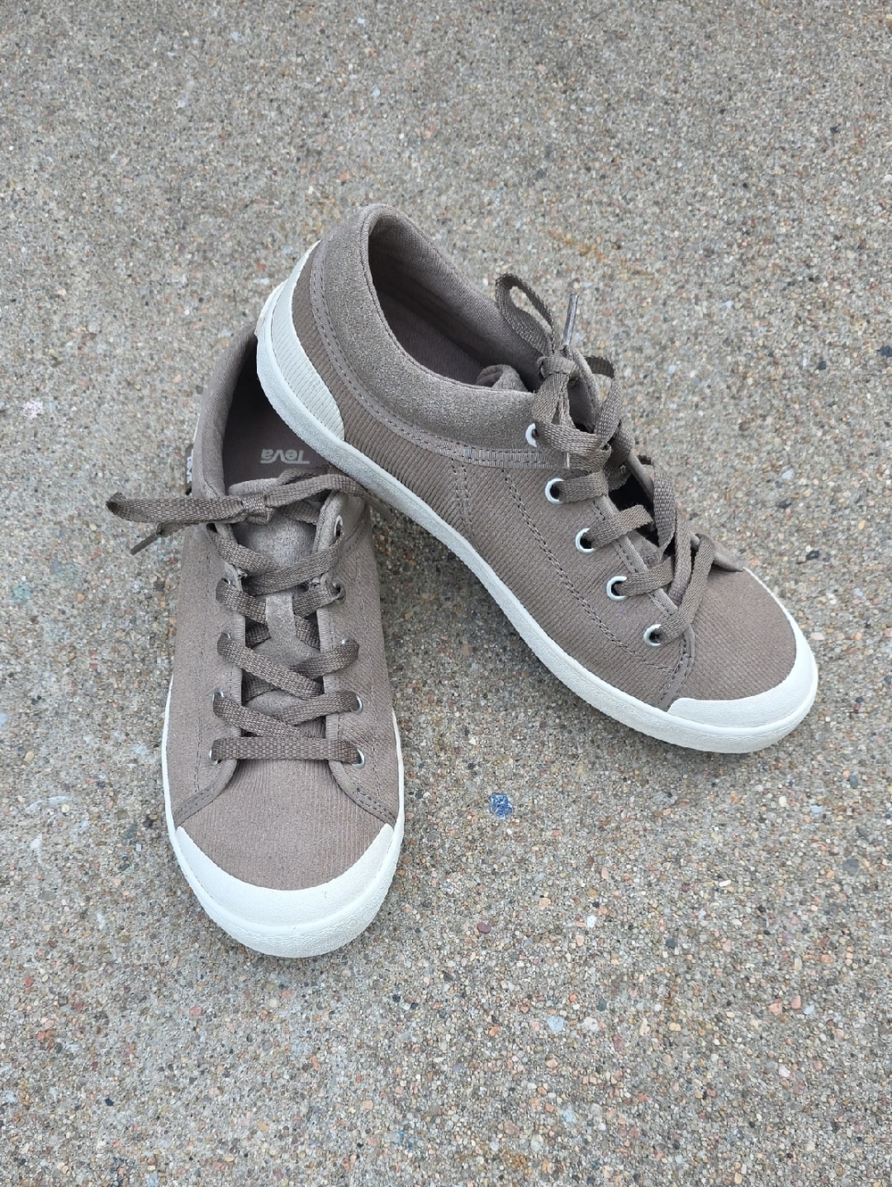 Teva Freewheel Corduroy Canvas & Suede Mushroom Tan Lace Up Sneakers Shoes